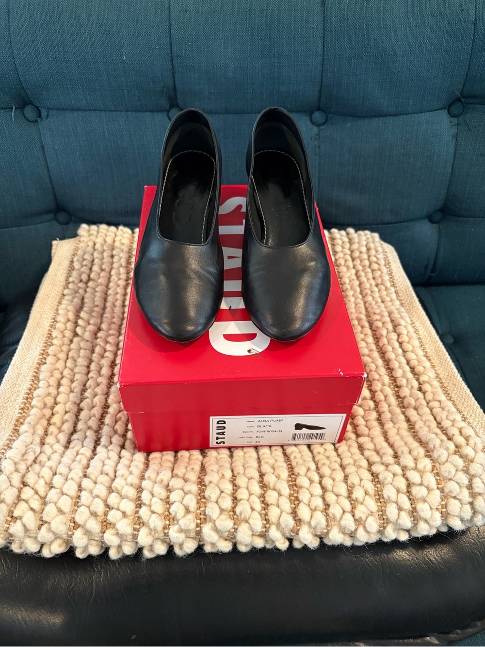 STAUD Alba Pumps w/box